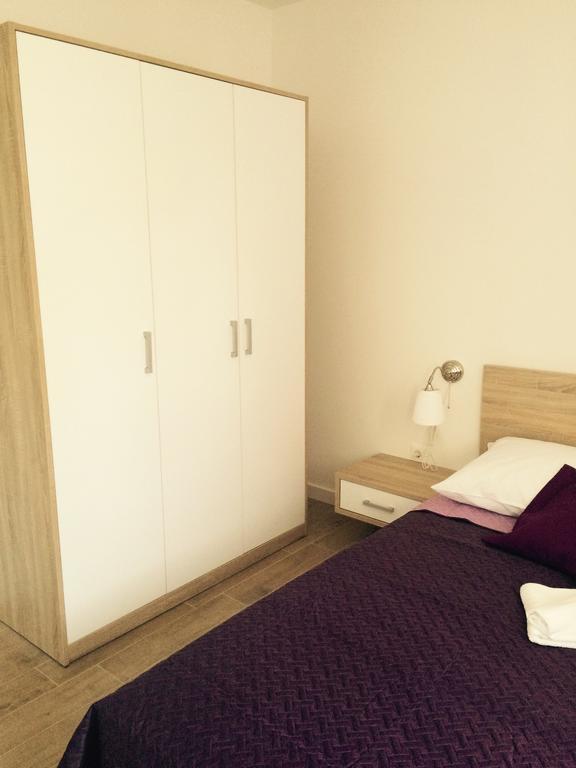 Apartments Obitelj Vuletic Makarska Zimmer foto