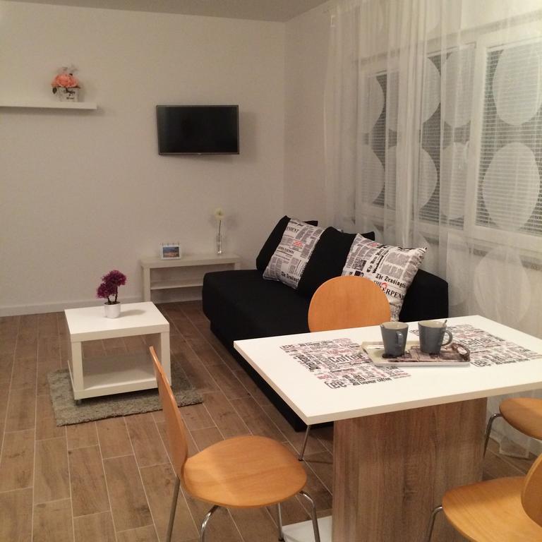 Apartments Obitelj Vuletic Makarska Zimmer foto