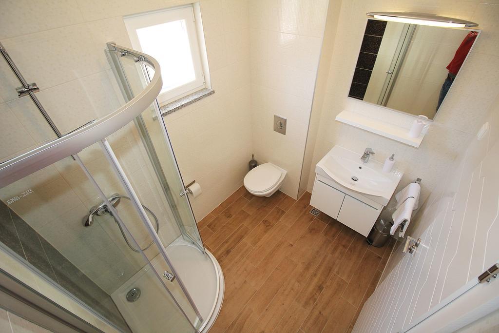 Apartments Obitelj Vuletic Makarska Zimmer foto